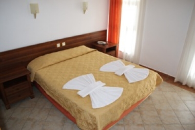 Happy Elegant Hotel