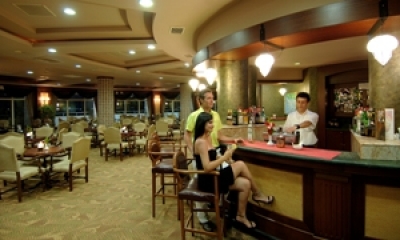Sherwood Breezes Resort Hotel