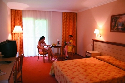 Kustur Holiday Village