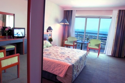 Pine Bay Holiday Resort Hotel