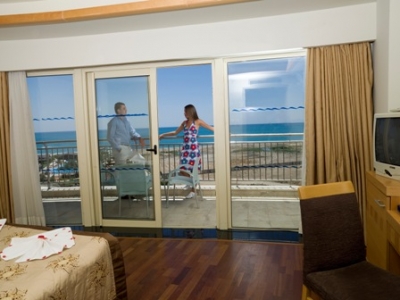 Hotel Lara Beach