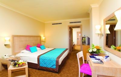 Crystal De Luxe Resort & Spa