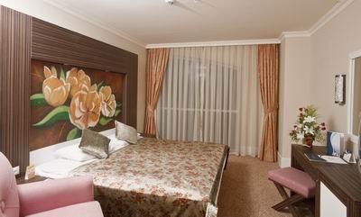 Crystal De Luxe Resort & Spa